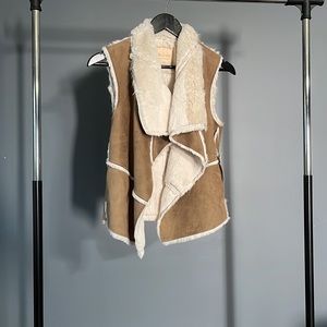 NWT Altar’d State Taupe & Cream Faux Suede Vest with Faux Fur Lining